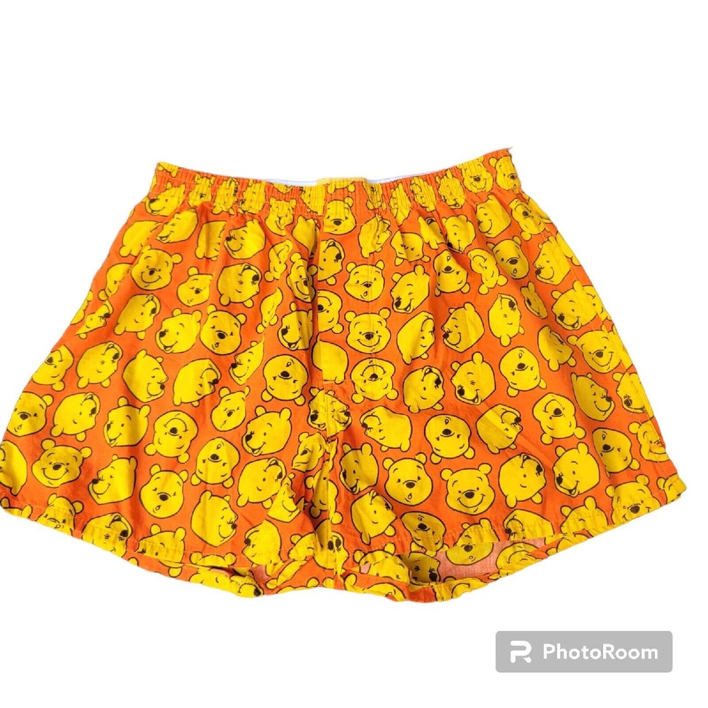 DISNEY RESORT TOKYO WINNIE THE POOH BOXER/SLEEP SHORTS SIZE MEDIUM BUTTON FLY